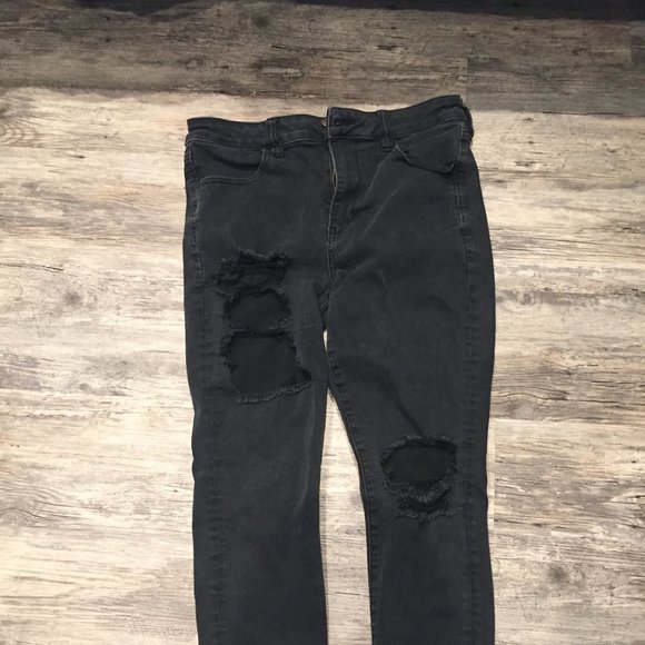 Ripped Jeans - Picture 1 of 2